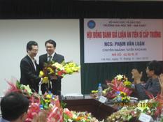 Lễ bảo vệ luận án Tiến sĩ cấp trường của NCS Phạm Văn Luận